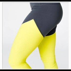 EUC Zyia Leggings Size 12